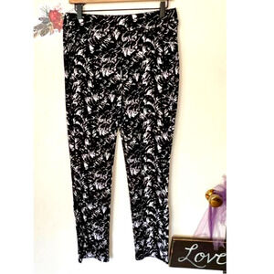 CHICO'S SIZE 0  XS/4 TRAVELERS BLACK & WHITE SLIM LEG KNIT PANTS